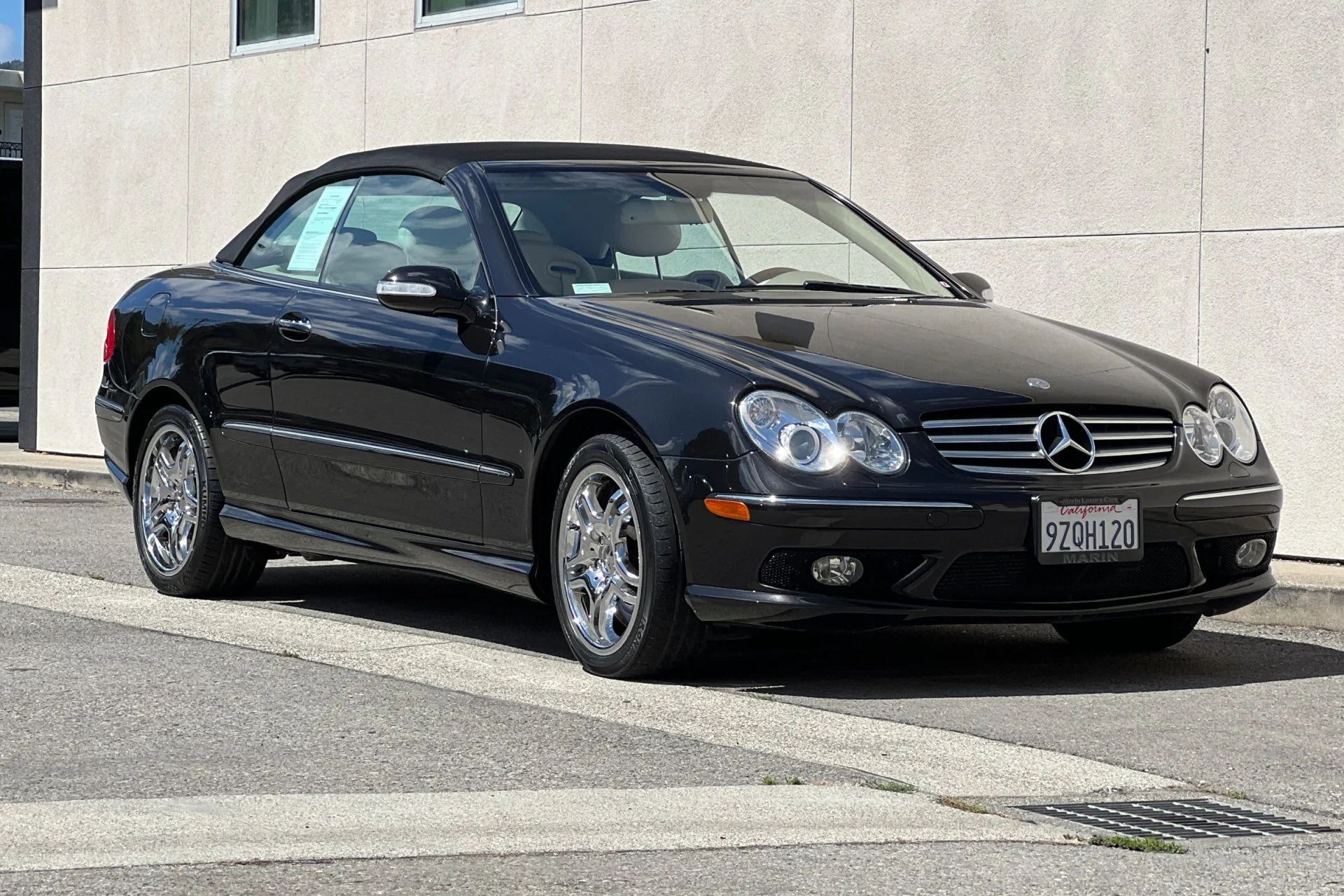 Used 2004 designo Mocha Black Mercedes-Benz 2dr Cabriolet 5.0L image 9