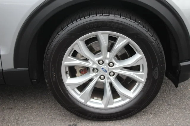 Used 2021 Silver Ford XLT image 39