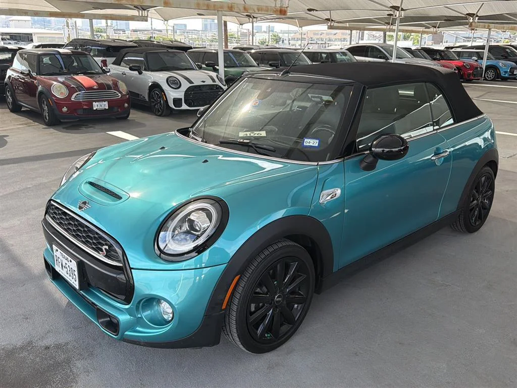 2019 MINI Convertible Cooper S Classic's photo