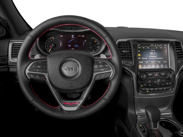 Used 2017 Velvet Red Pearlcoat Jeep Trailhawk image 10