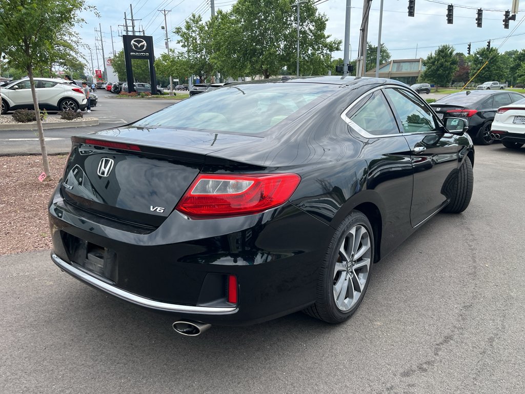 Used 2015 Crystal Black Pearl Honda EX-L image 4