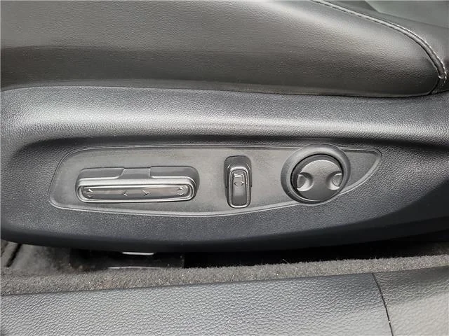 Used 2025 Meteorite Gray Metallic Honda Touring image 12