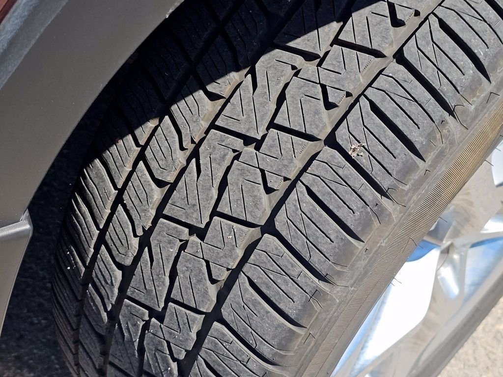 Used 2015 Mica Toyota Limited Platinum image 20
