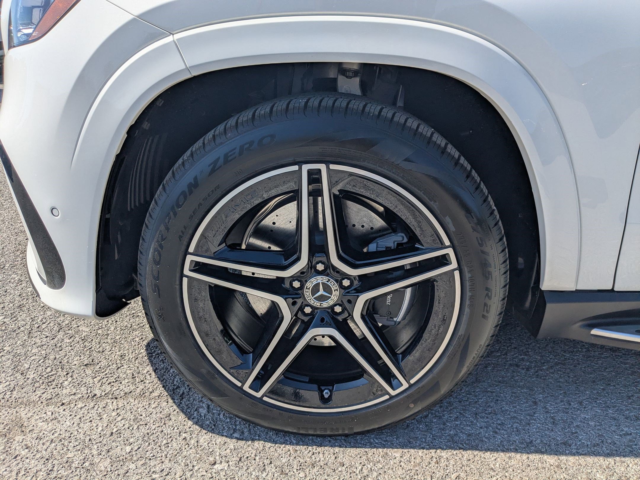 New 2026 Polar White Mercedes-Benz GLS 450 image 47