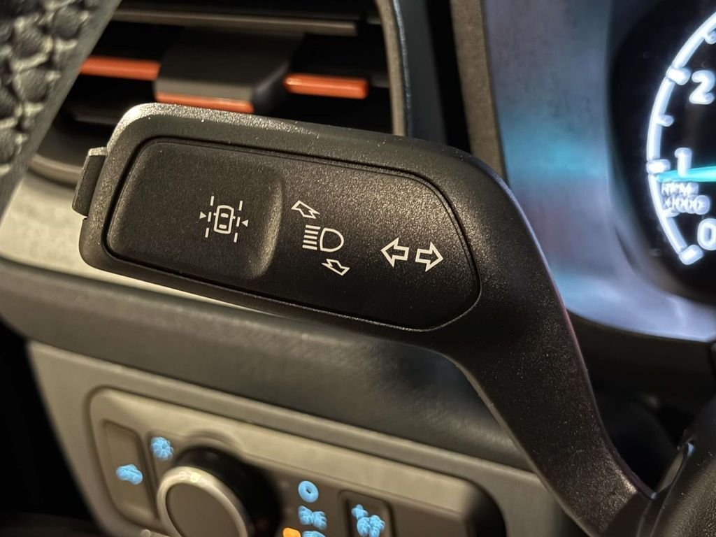 Used 2023 Blue Ford XLT image 24