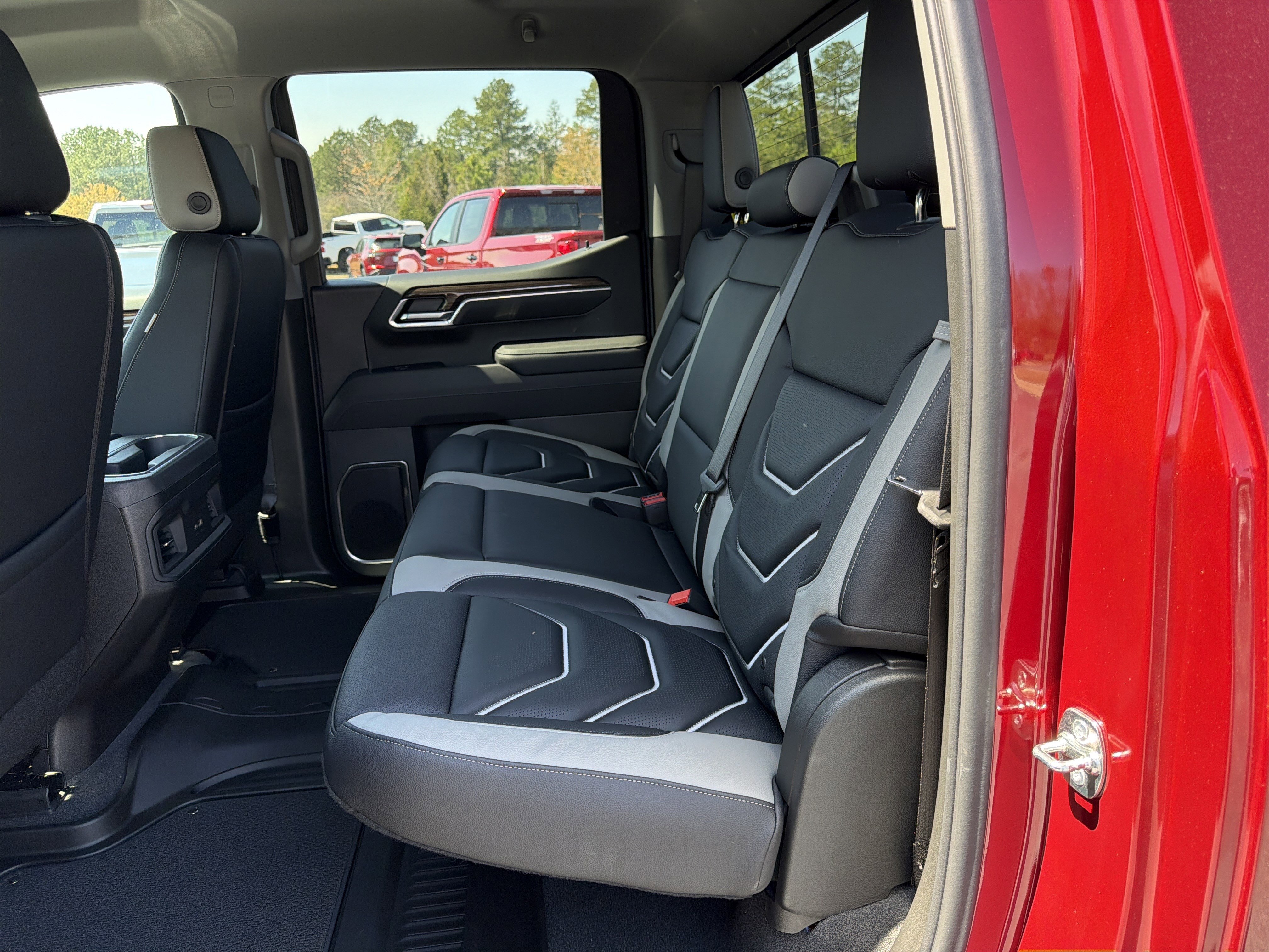 2025 Chevrolet Silverado 1500 RST - Photo 20