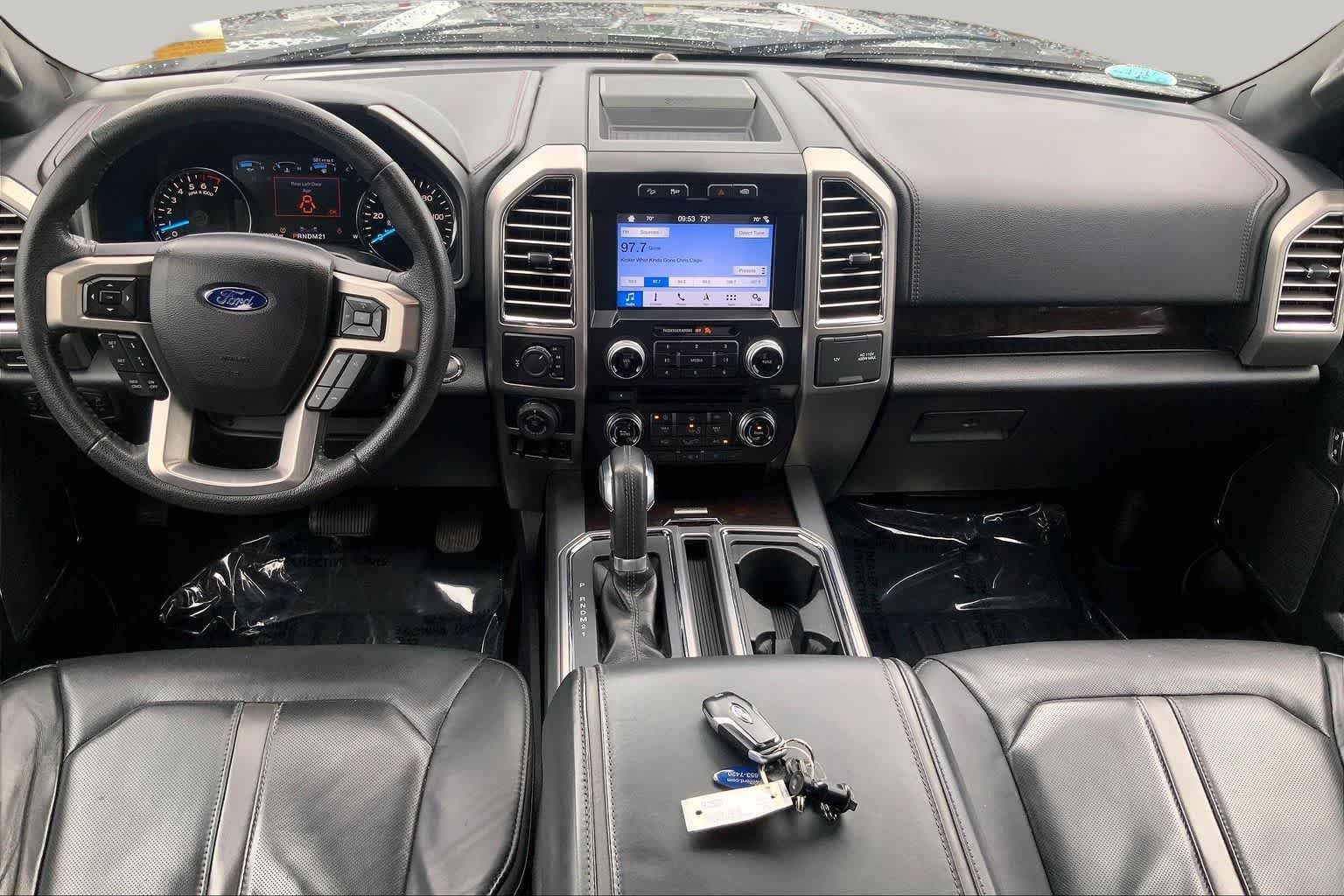 Used 2016 Magnetic Metallic Ford Platinum image 15