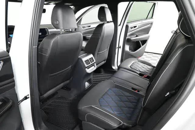 2026 Volkswagen Atlas Cross Sport SEL Premium R-LINE - Photo 23