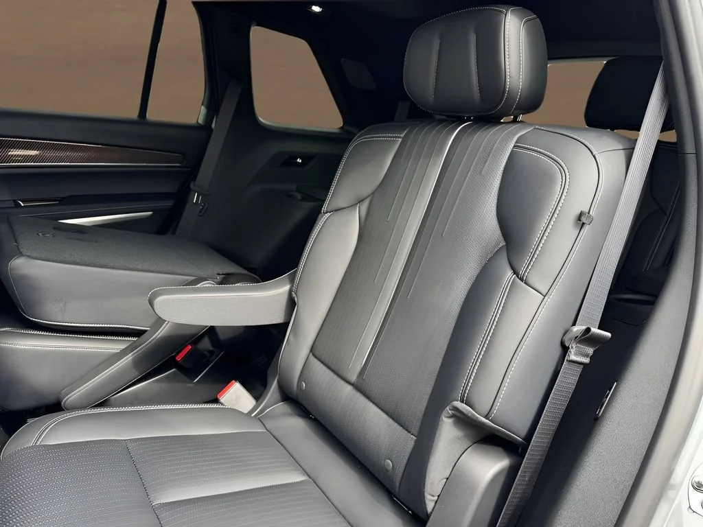 New 2027 Argent Silver Metallic Cadillac Sport image 22