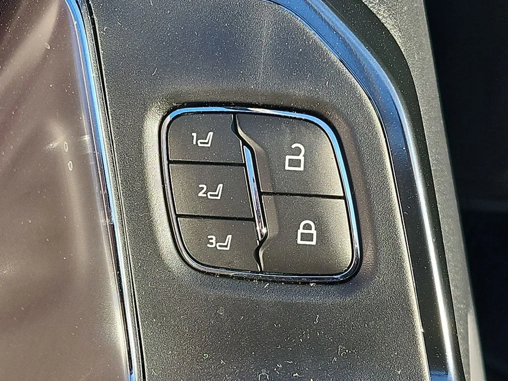 New 2026 Carbonized Gray Metallic Ford F-350® Platinum® image 34