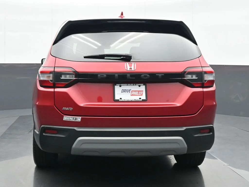 Used 2023 Red Honda EX-L image 5