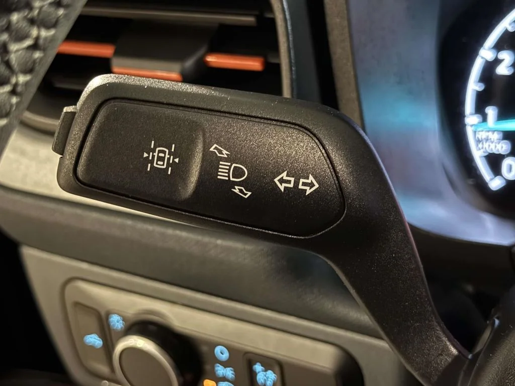 Used 2023 Blue Ford XLT image 24
