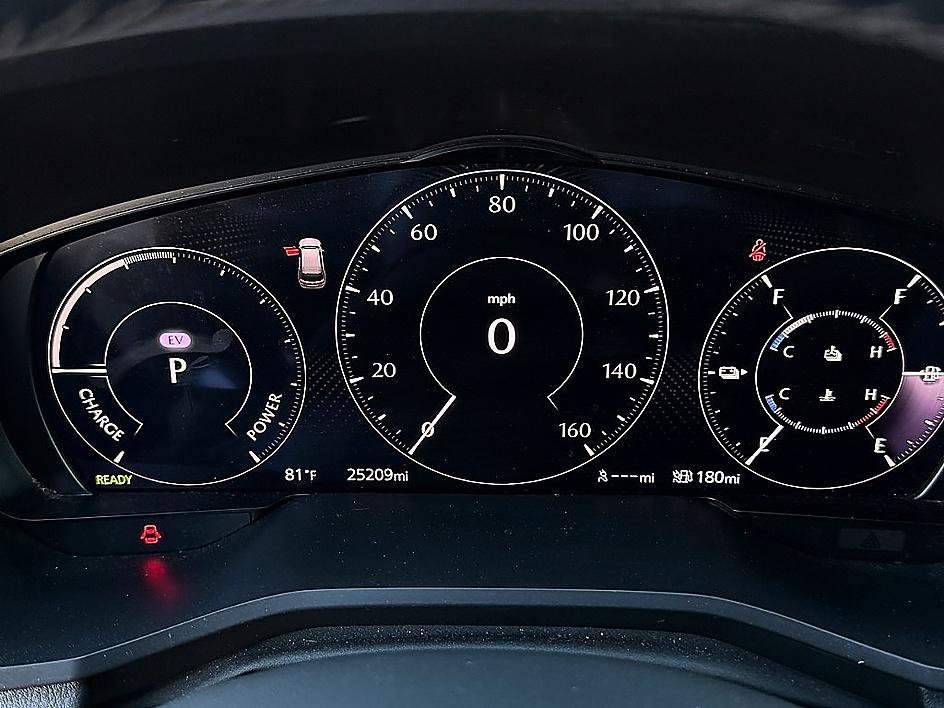 Used 2024 Platinum Quartz Mazda Preferred image 13