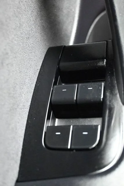 Used 2019 Red Tesla Long Range image 16