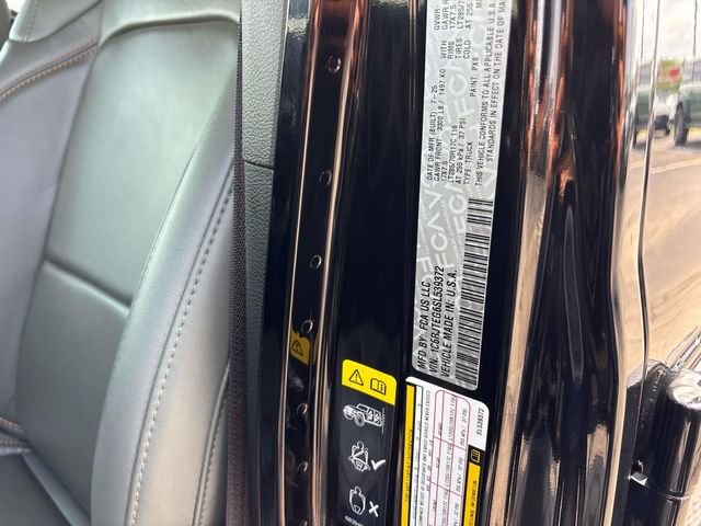 Certified Used 2025 Black Clearcoat Jeep Mojave image 36