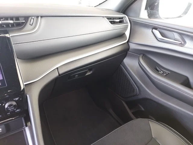 2025 Jeep Grand Cherokee L Altitude - Photo 30