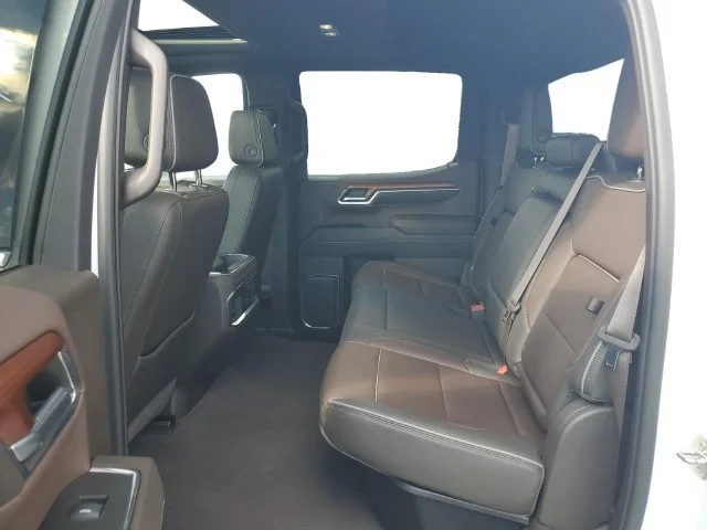 Used 2023 WHITE FROST TRICOAT GMC Denali image 27