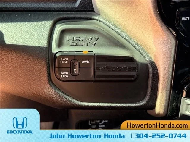 Used 2024 Silver Ram Laramie image 24