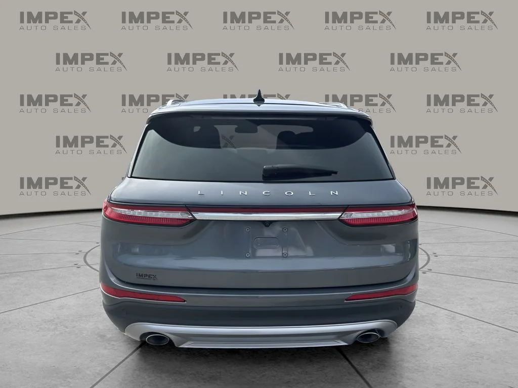 Used 2022 Gray Lincoln Standard image 4
