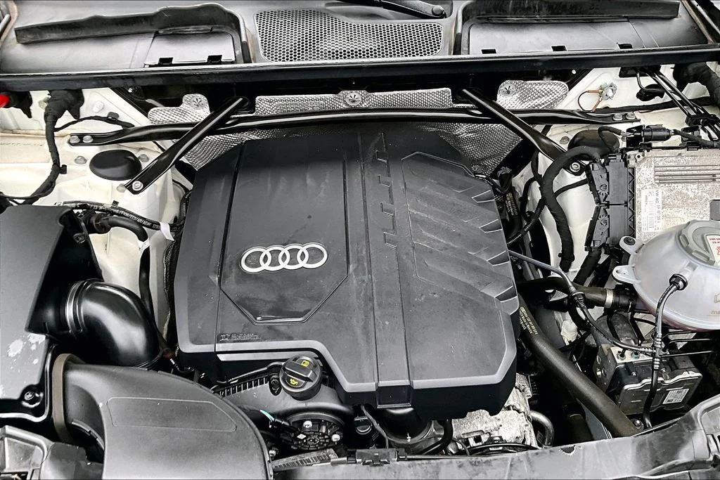 Used 2023 White Audi 40 Premium image 31