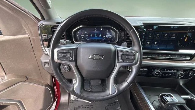 Used 2022 Red Chevrolet RST image 12