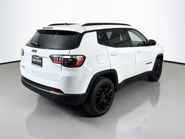 New 2026 Bright White Clearcoat Jeep Latitude image 7