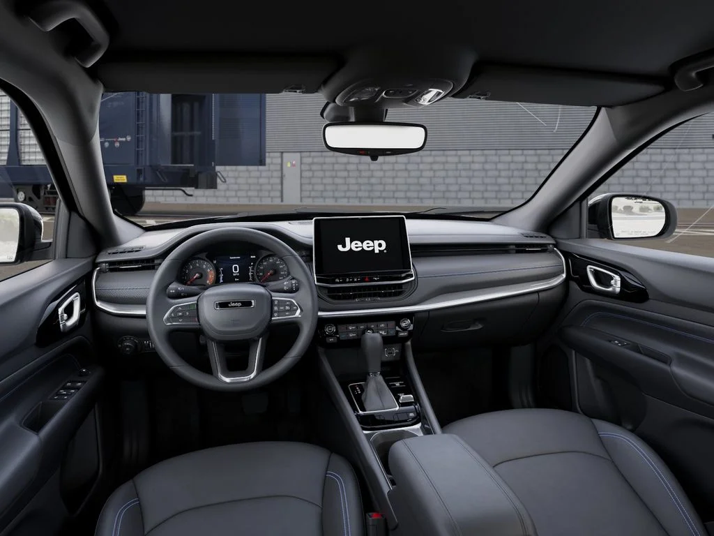 New 2026 Bright White Clear-Coat Exterior Paint Jeep Limited image 15