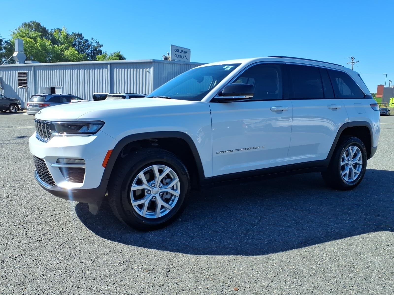 Certified Used 2023 White/off-white Jeep Limited image 20