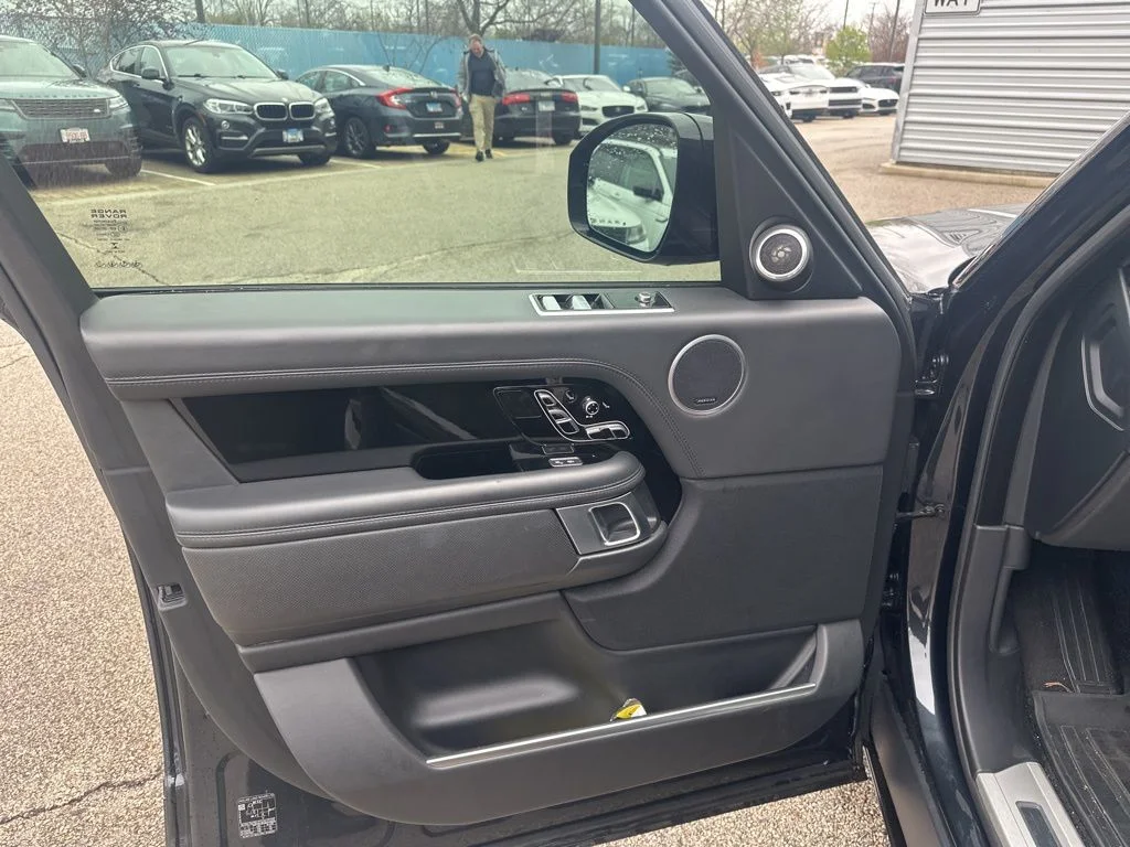 Used 2020 Borealis Black Land Rover SVAutobiography image 16