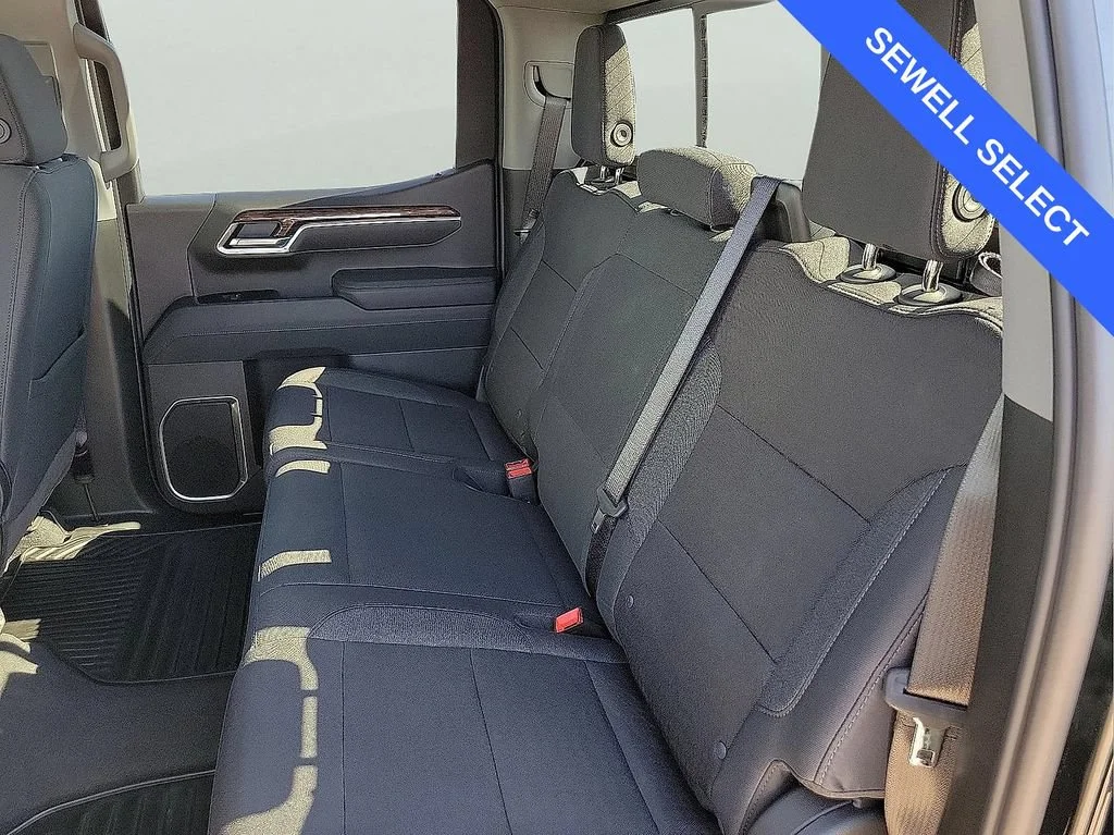 2026 GMC Sierra 1500 SLE - Photo 13