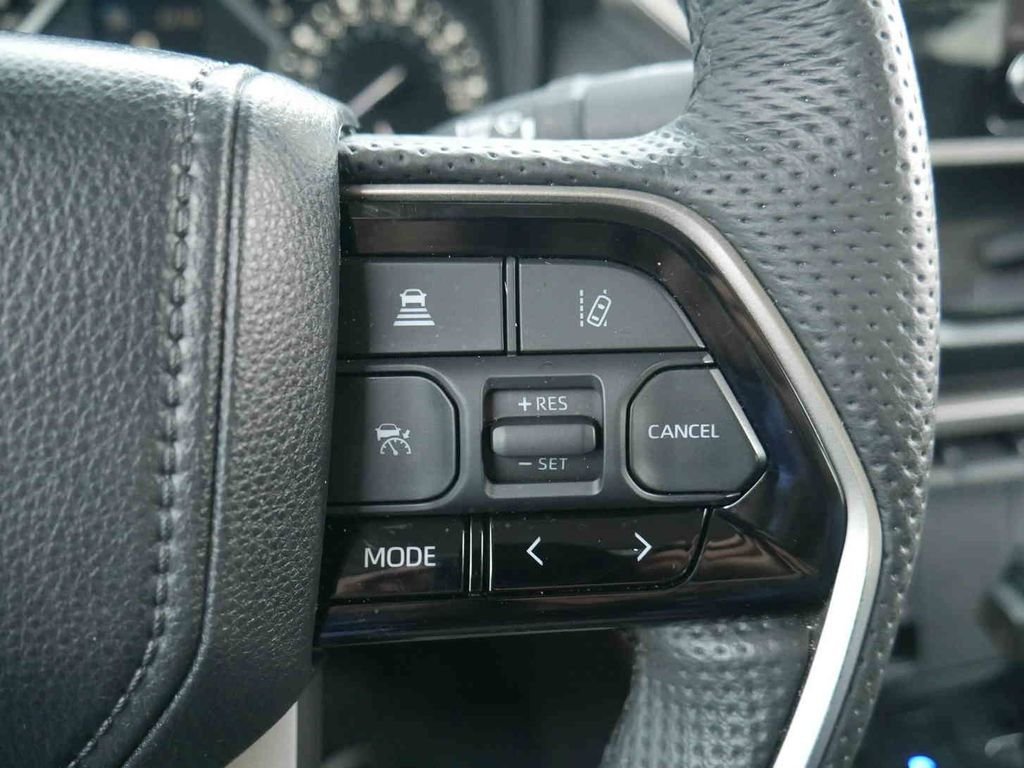 Used 2024  Toyota SR5 image 34
