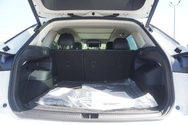 New 2026 Pure White Volkswagen 2.0T SE image 9