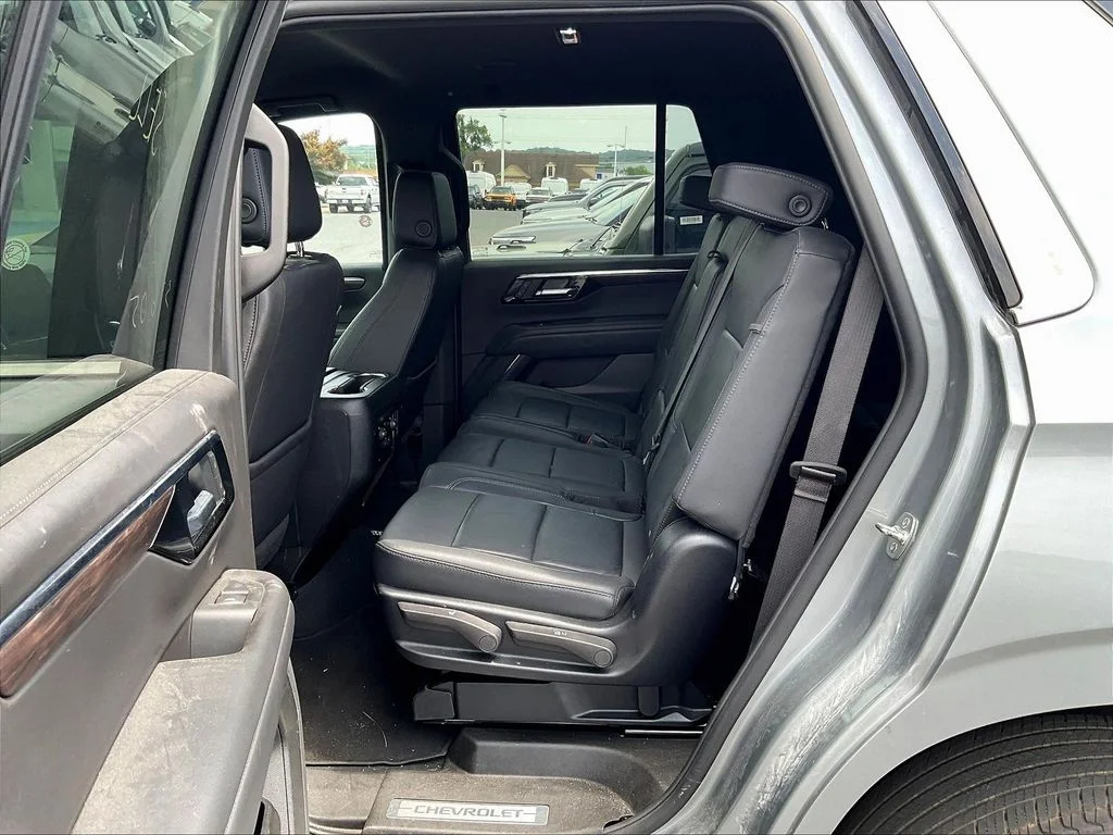 Certified Used 2025 Gray Chevrolet LT image 5