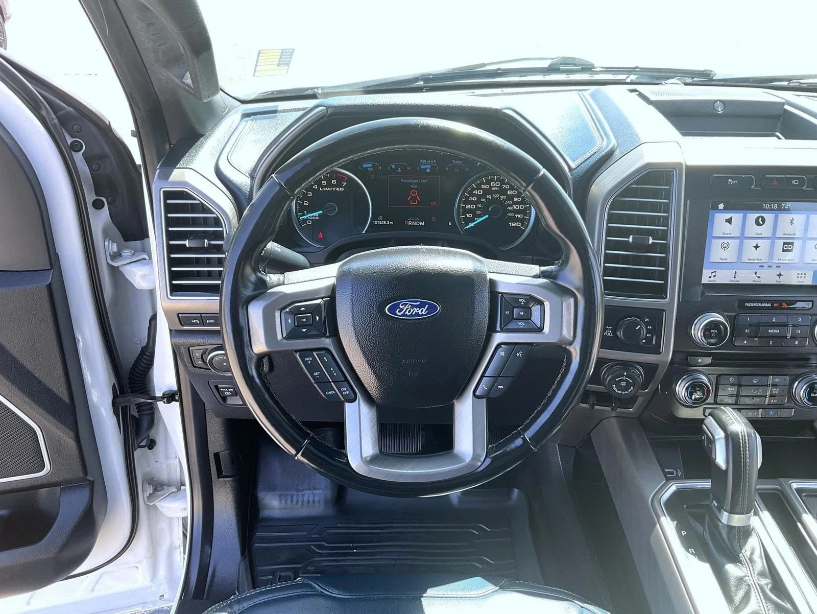 Used 2018 White Ford Limited image 11