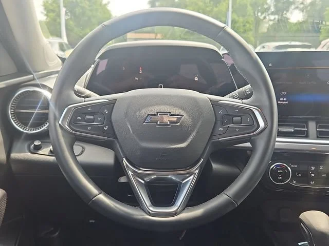 Used 2024 Crimson Metallic Chevrolet ACTIV image 14