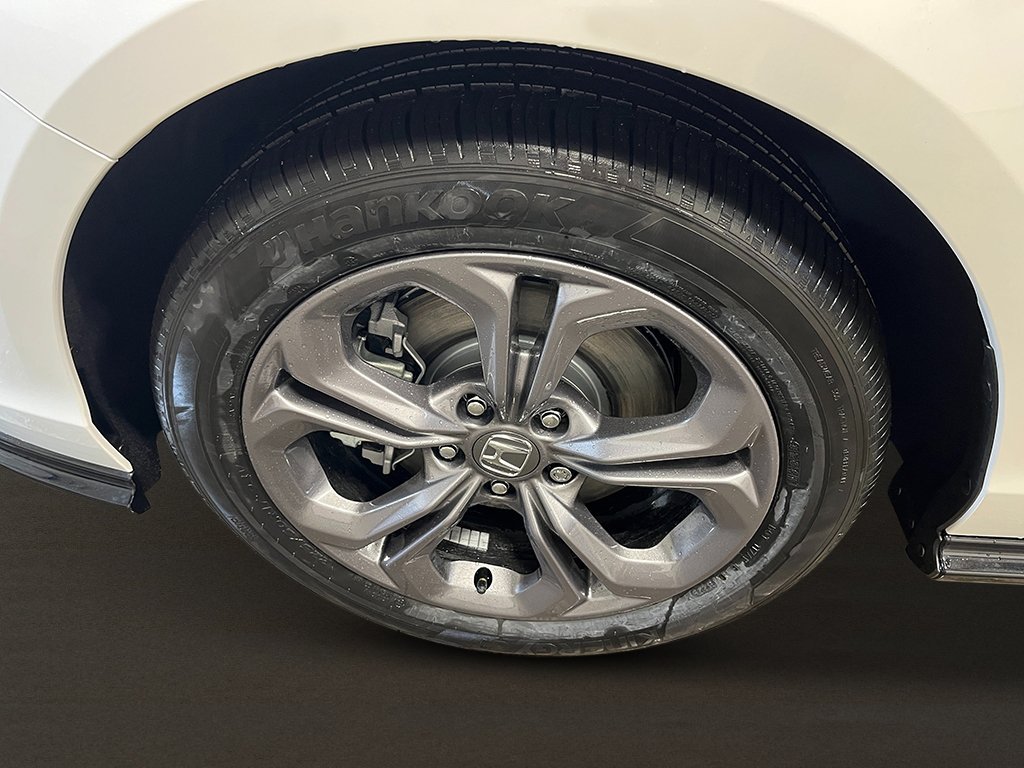 2026 Honda Accord Hybrid EX-L - Photo 11