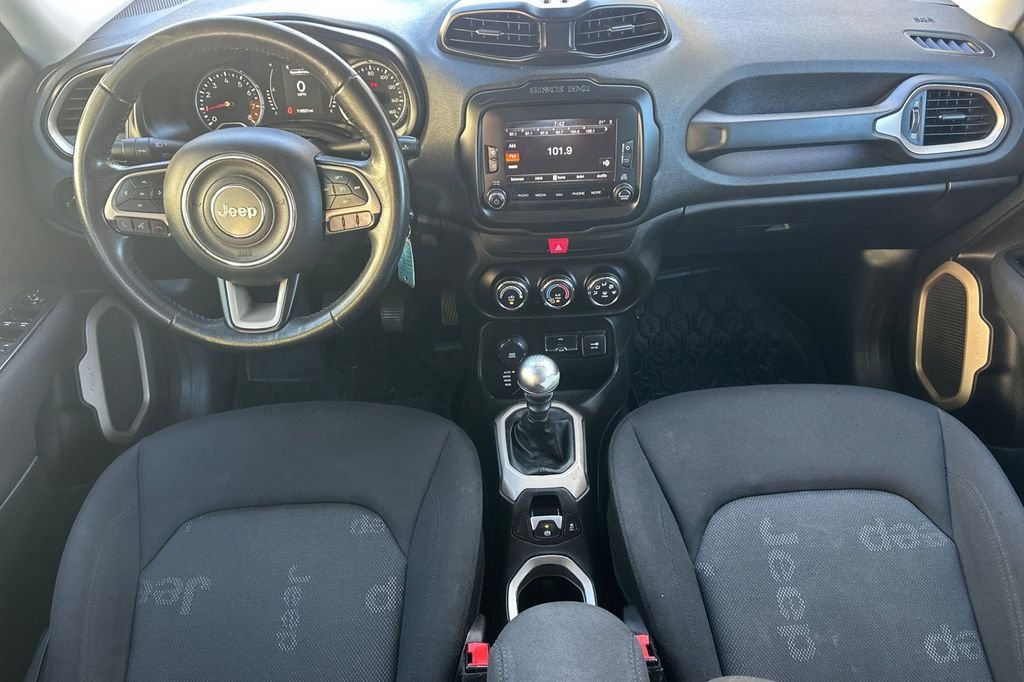 Used 2016 Black Jeep Latitude image 14