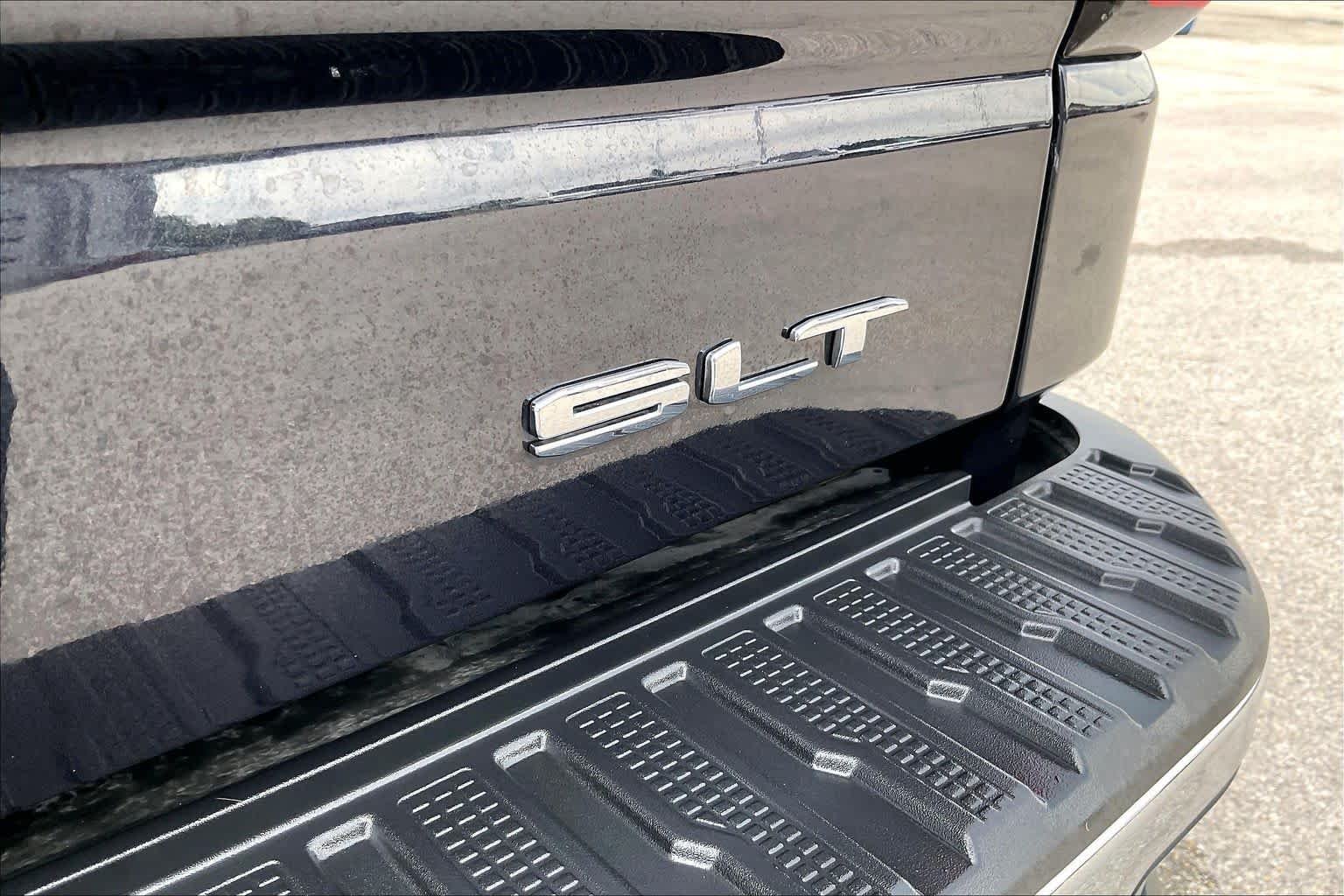 Used 2026 Titanium Rush Metallic GMC SLT image 31