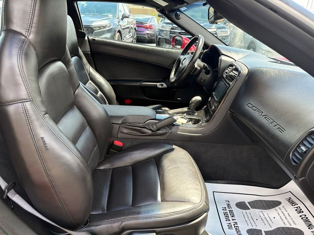 Used 2008 Red Chevrolet Base image 16