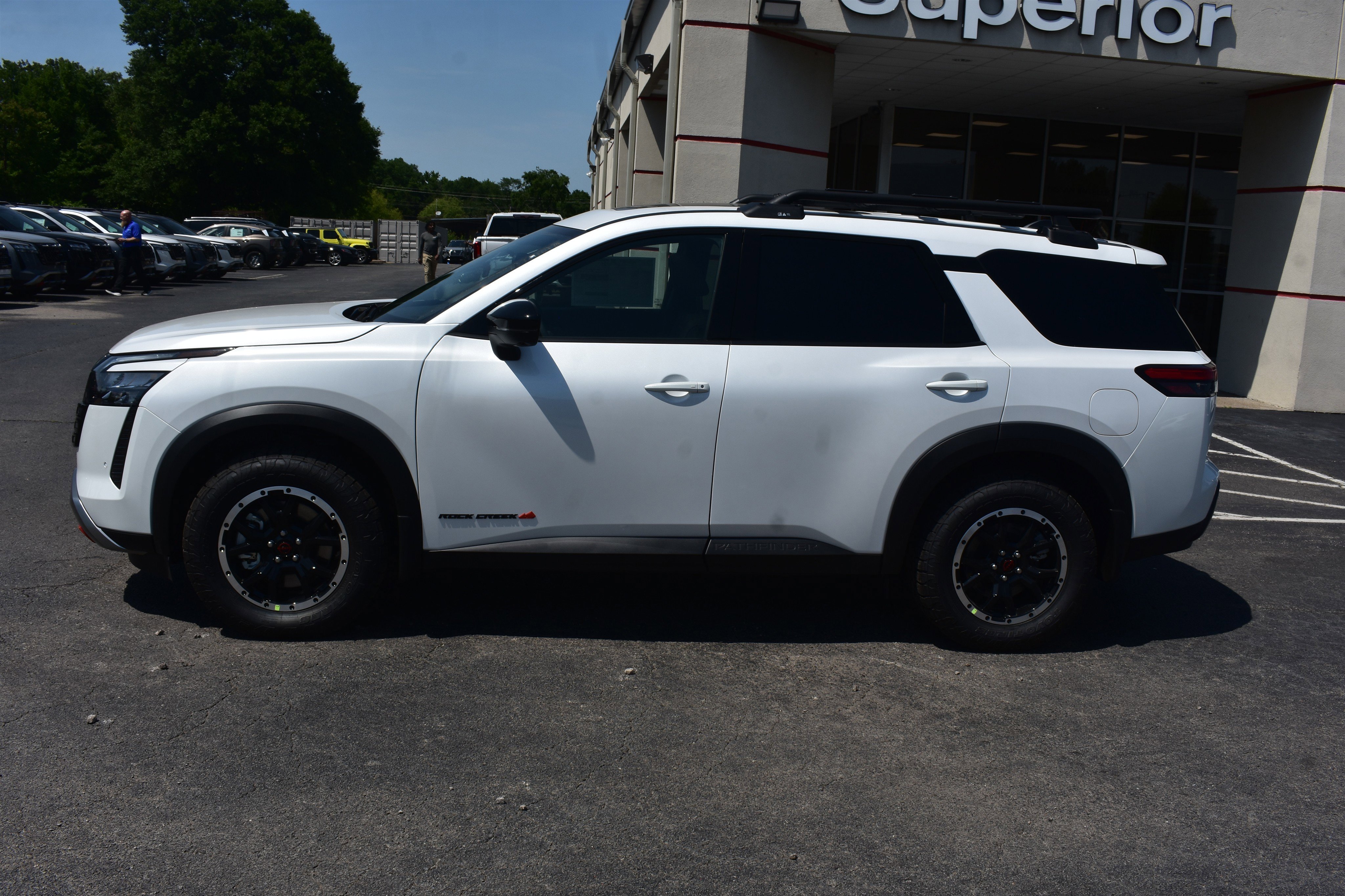 New 2026 Everest White Pearl TriCoat Nissan Rock Creek® image 9
