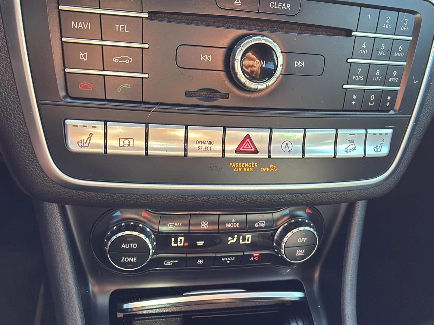 Used 2019 Polar White Mercedes-Benz GLA 250 image 35