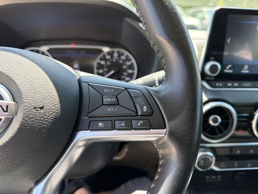 Used 2022 Silver Nissan SV image 24