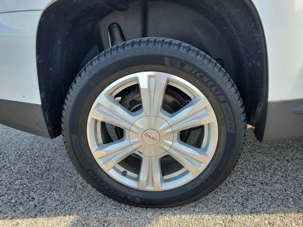 Used 2017 White GMC SLE-1 image 5
