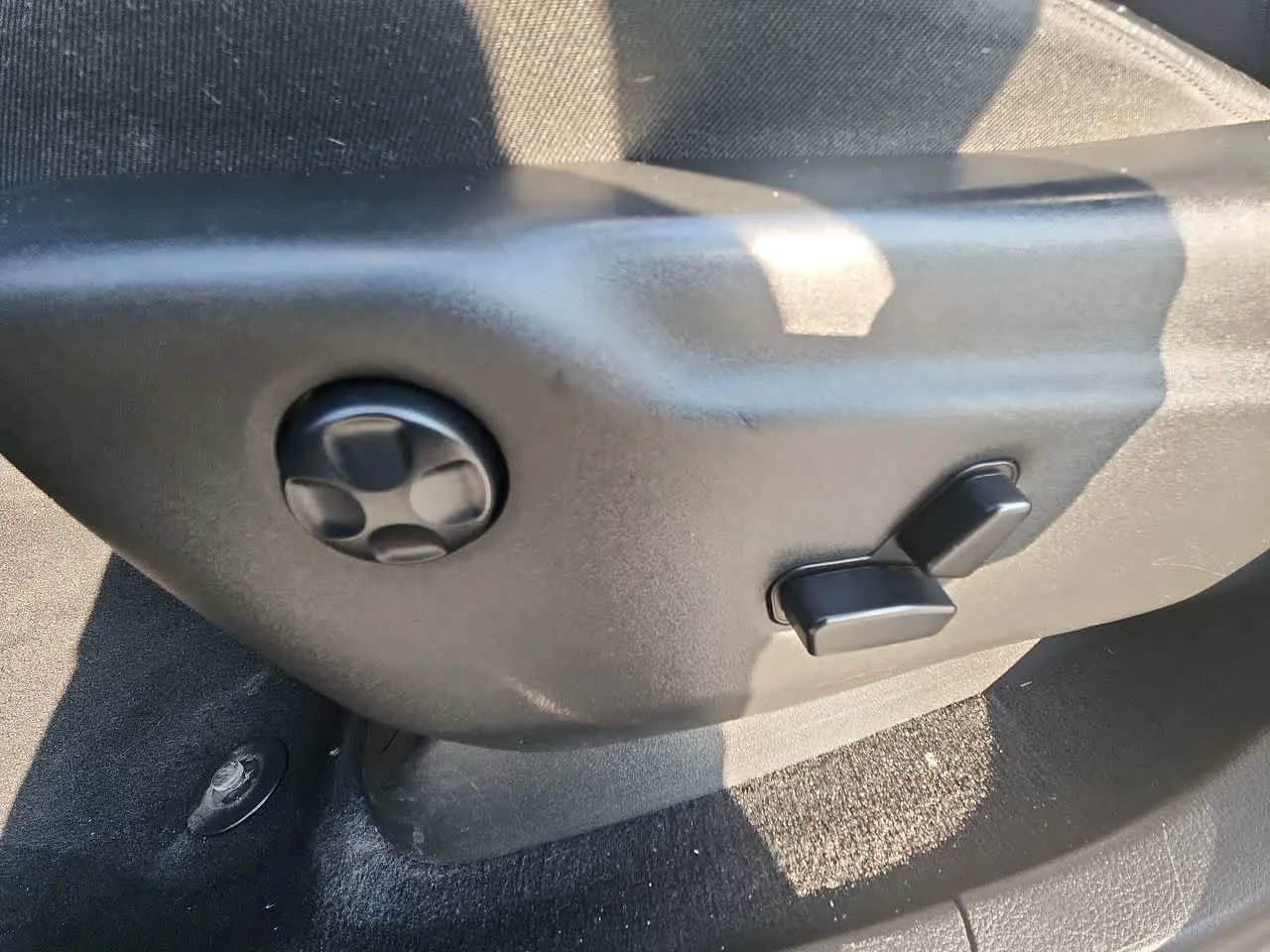 Used 2019 Billet Clearcoat Dodge SXT Plus image 14