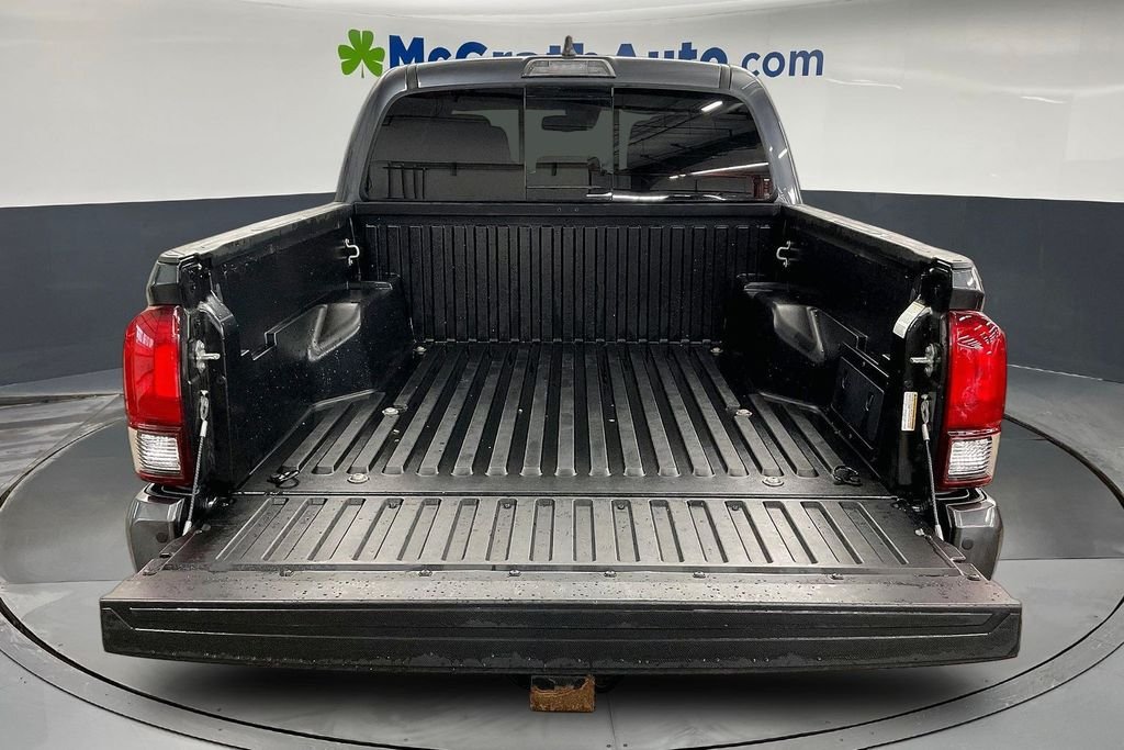 Used 2022 Gray Toyota SR5 image 22