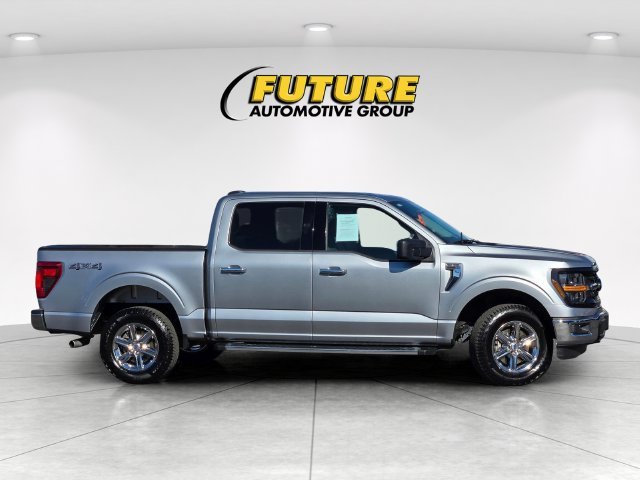 Used 2025 Silver Ford XLT image 3