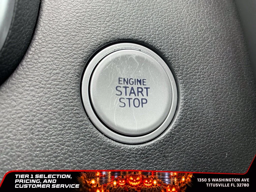 Used 2024 Gray Hyundai SEL image 35