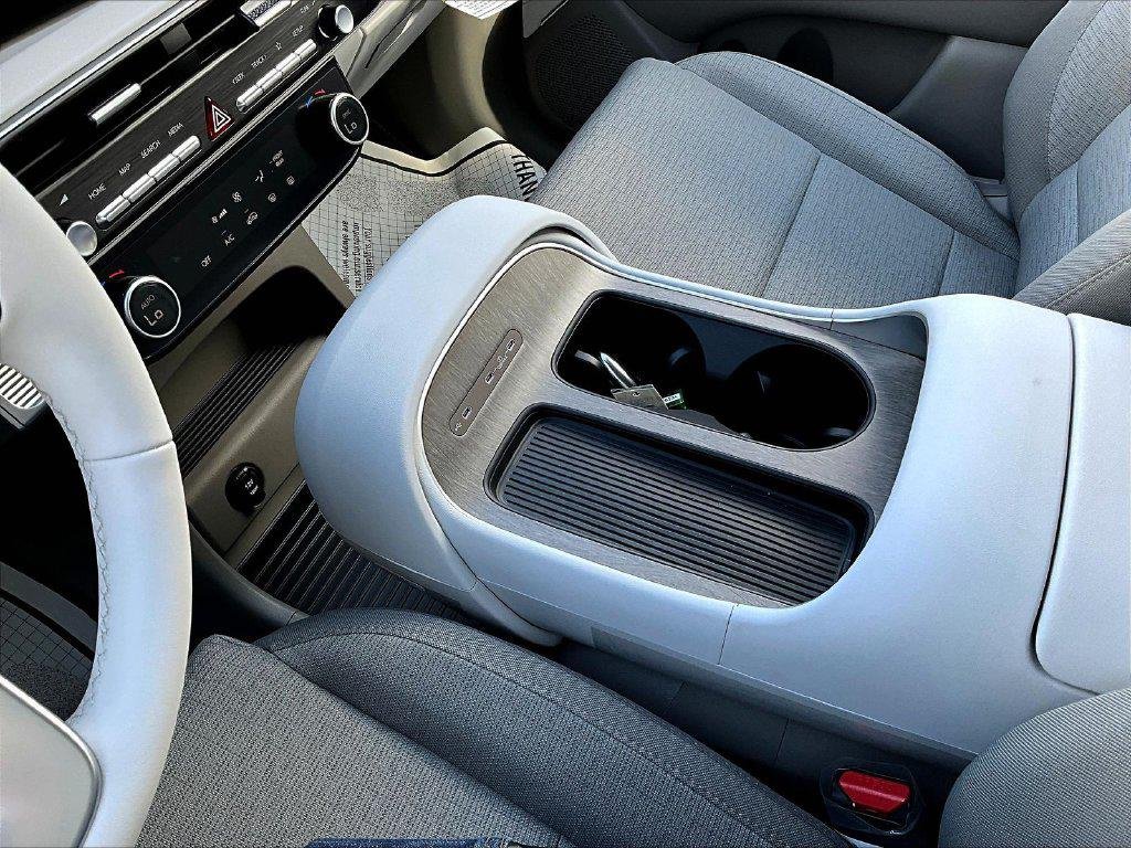 New 2027 Blue Hyundai SE AWD image 20