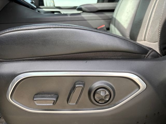 Used 2024 White Jeep Series II image 26