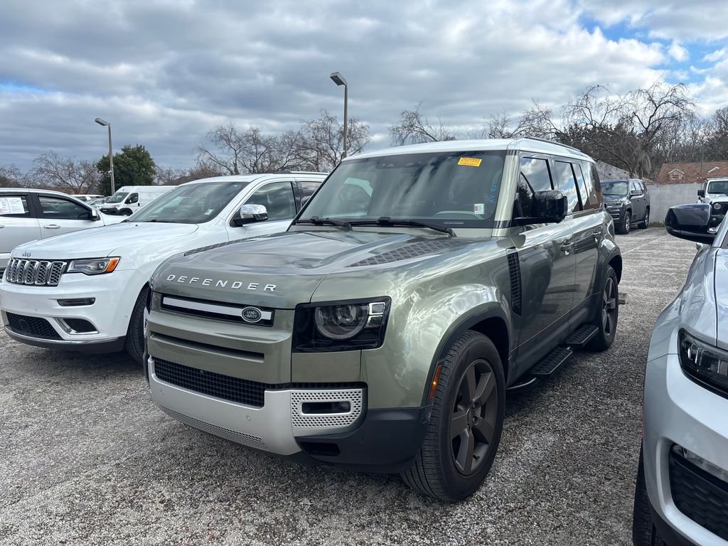 2023 Land Rover Defender SE